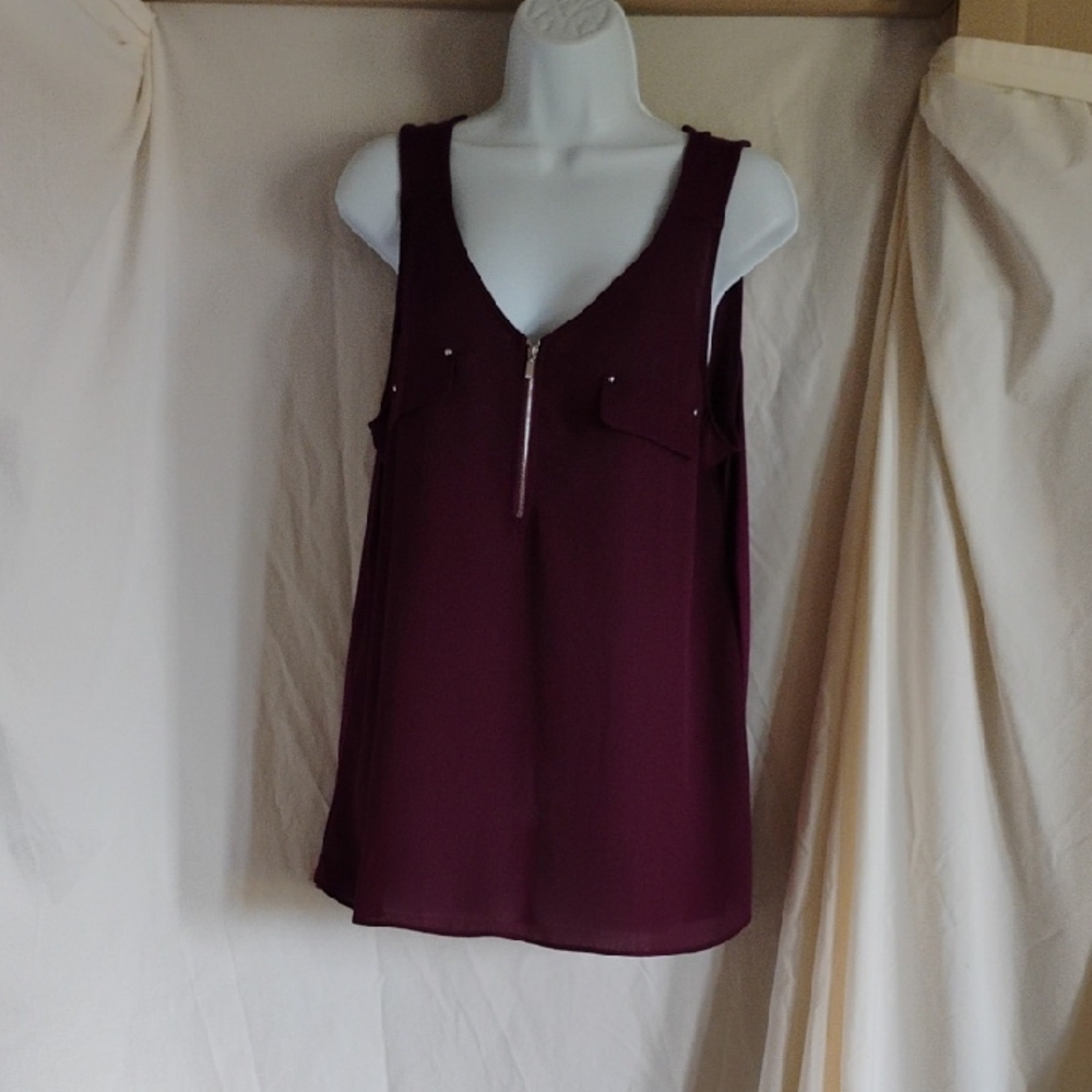 Chic V-Neck Burgundy Blouse